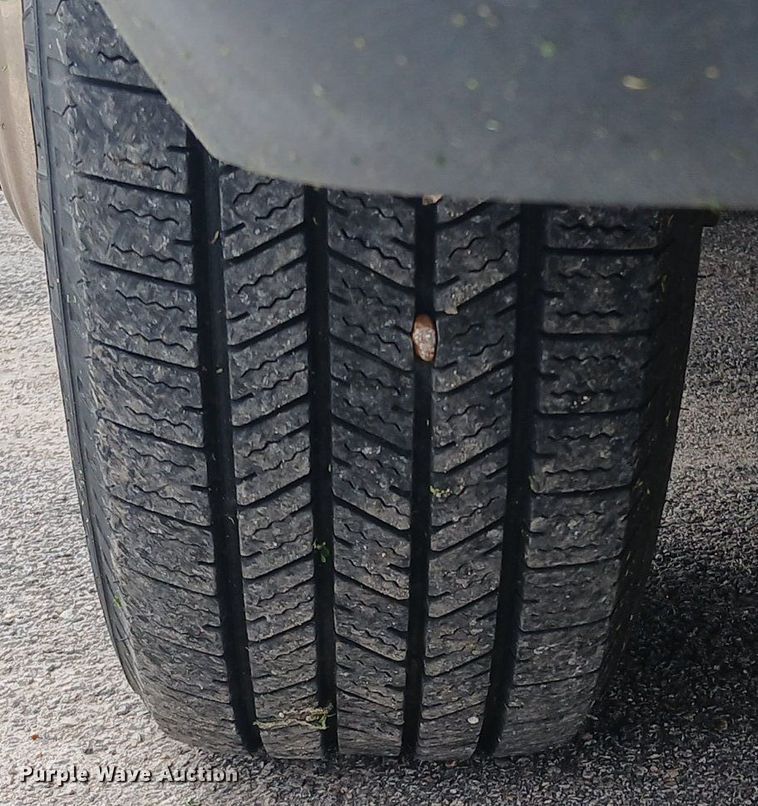 image for item EH3843 2009 Ford E450 ambulance