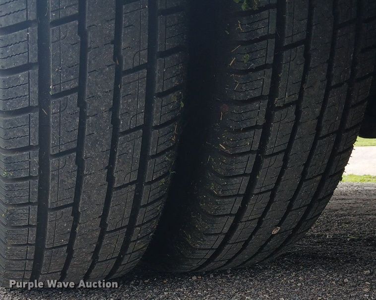 image for item EH3843 2009 Ford E450 ambulance