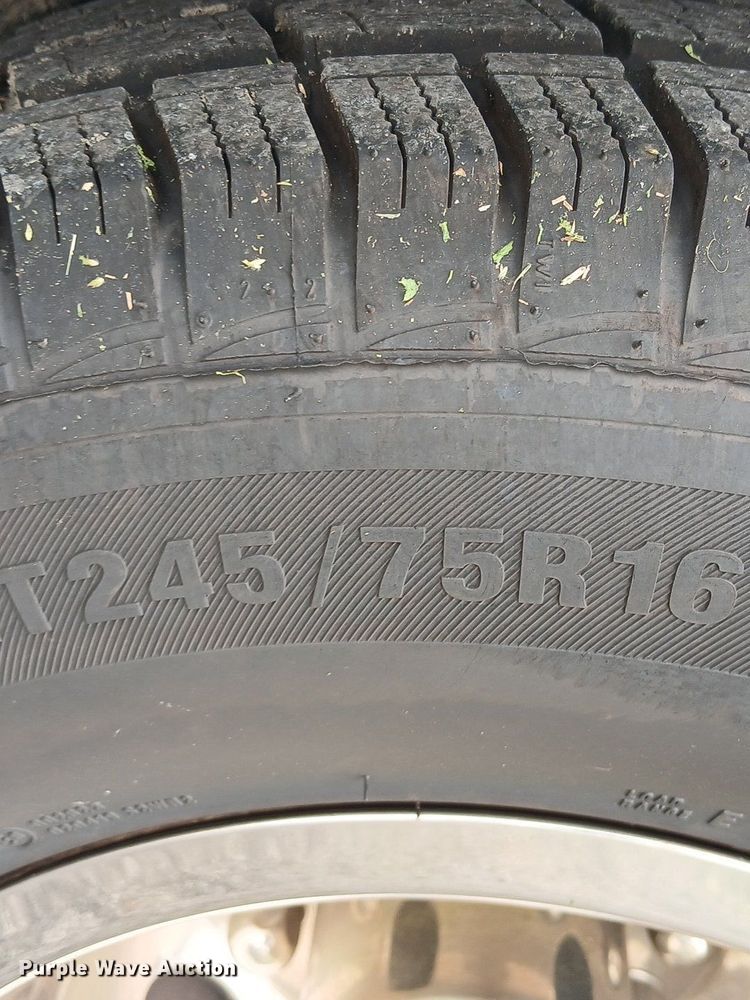 image for item EH3843 2009 Ford E450 ambulance