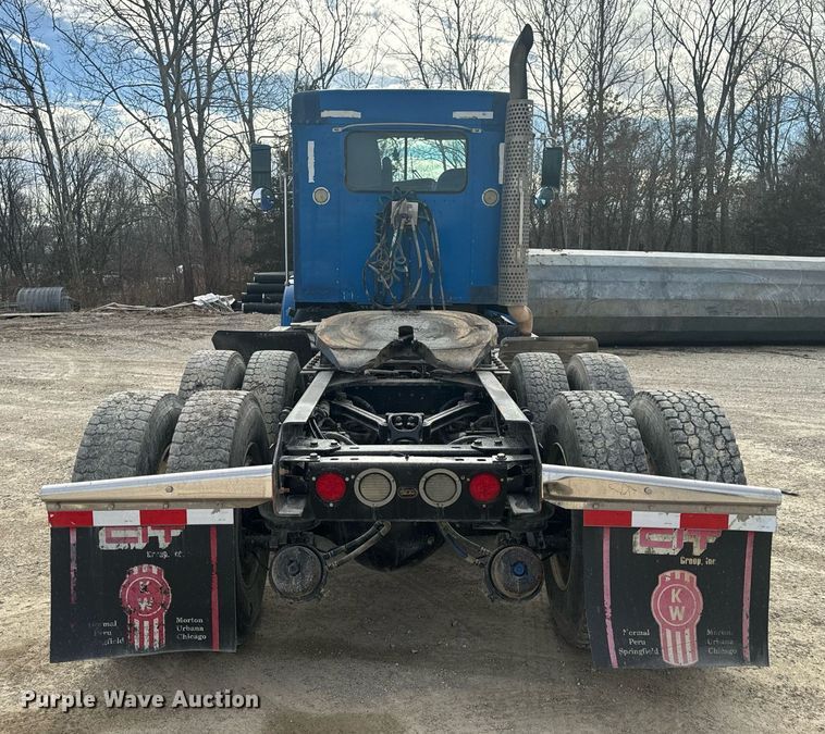 image for item EH6508 2012 Kenworth T800 semi truck