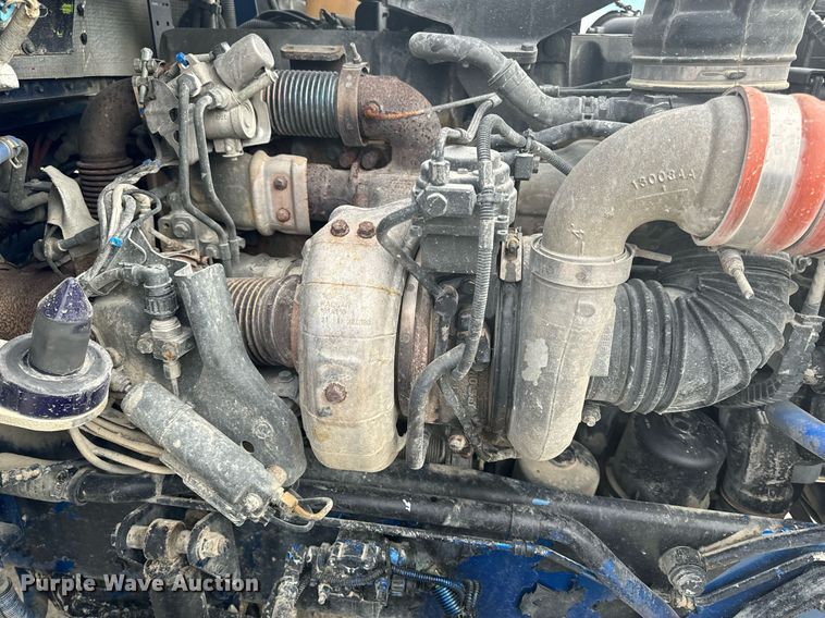 image for item EH6508 2012 Kenworth T800 semi truck