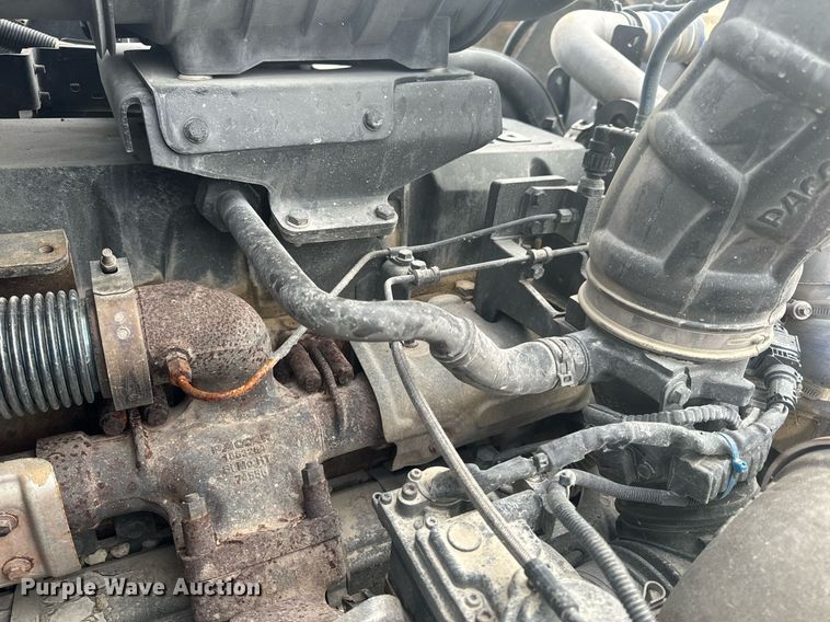 image for item EH6508 2012 Kenworth T800 semi truck