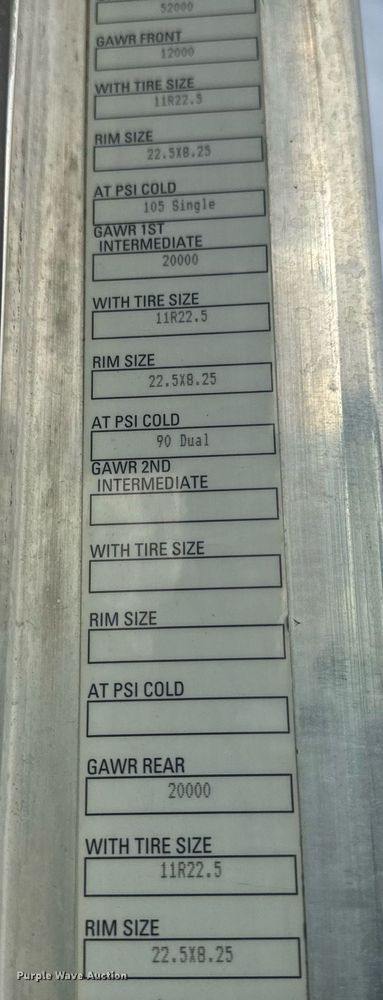 image for item EH6508 2012 Kenworth T800 semi truck