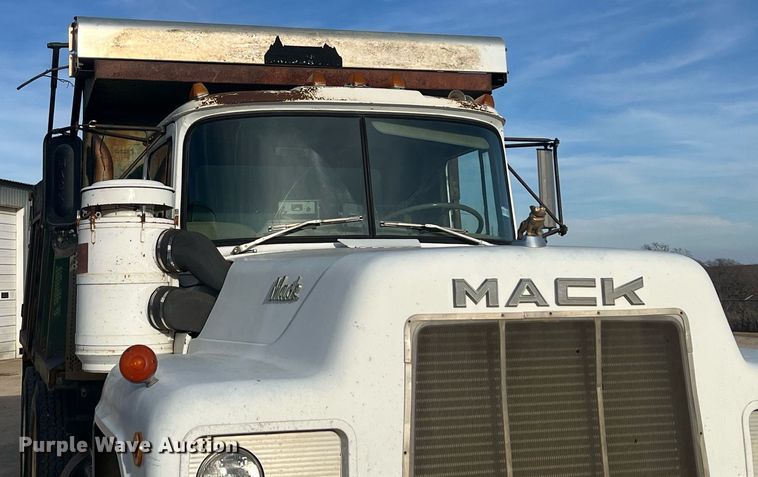 image for item EI0618 1980 Mack  dump truck