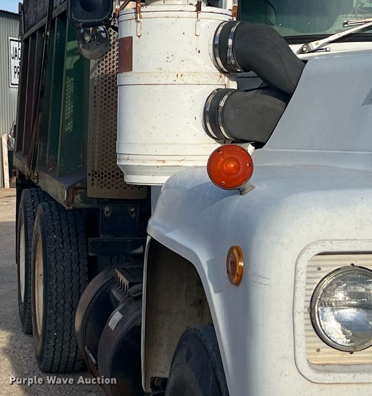 image for item EI0618 1980 Mack  dump truck