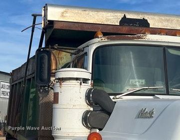 image for item EI0618 1980 Mack  dump truck