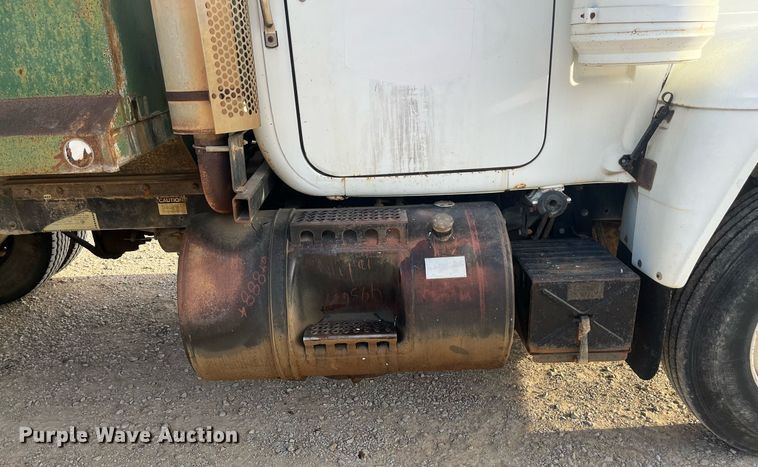 image for item EI0618 1980 Mack  dump truck