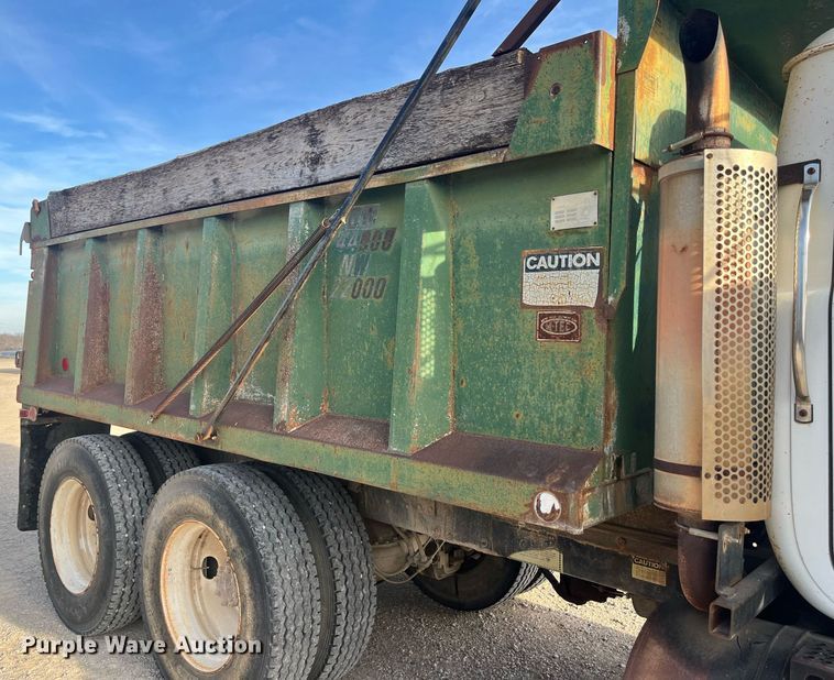 image for item EI0618 1980 Mack  dump truck