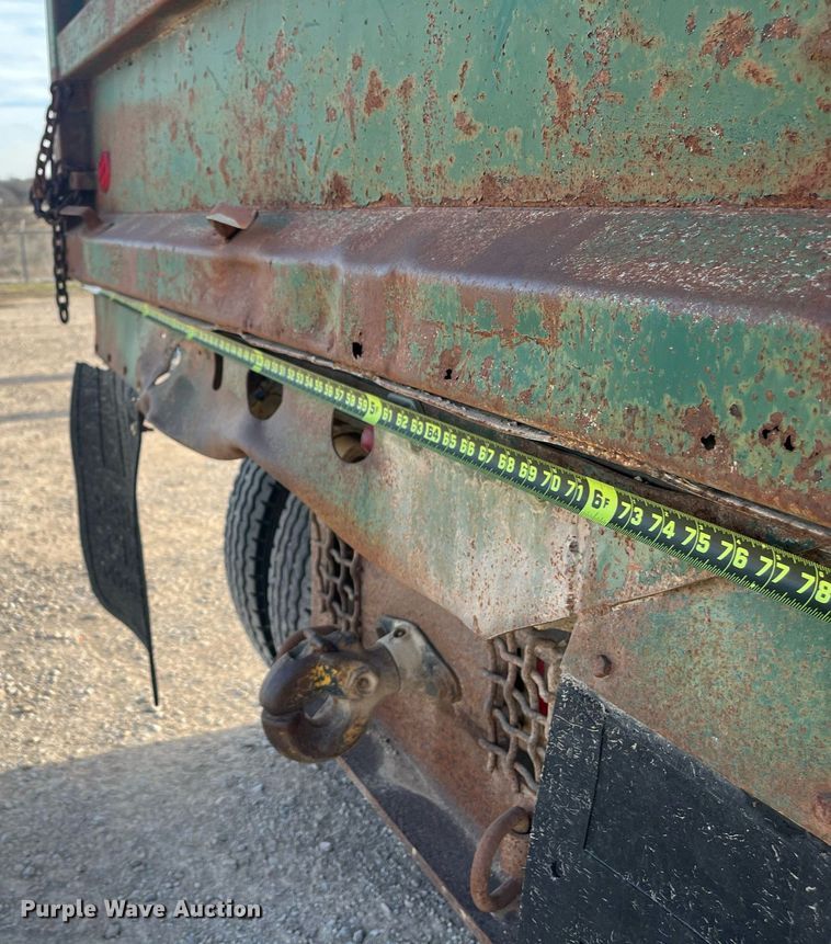 image for item EI0618 1980 Mack  dump truck