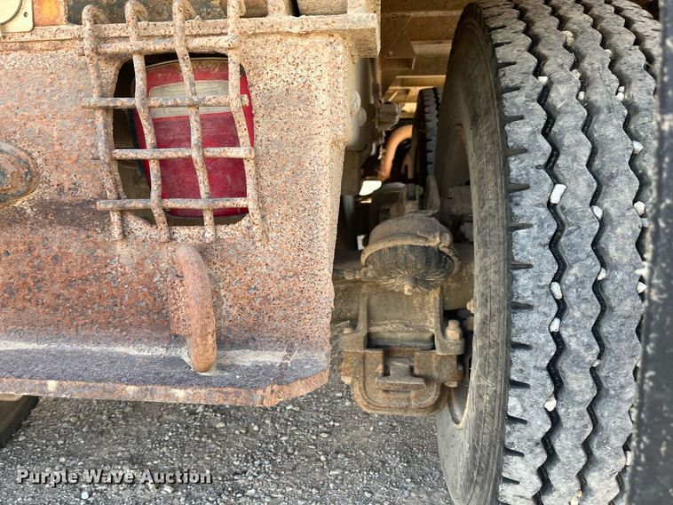 image for item EI0618 1980 Mack  dump truck