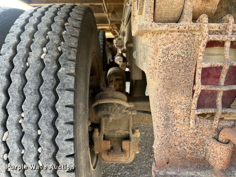 image for item EI0618 1980 Mack  dump truck