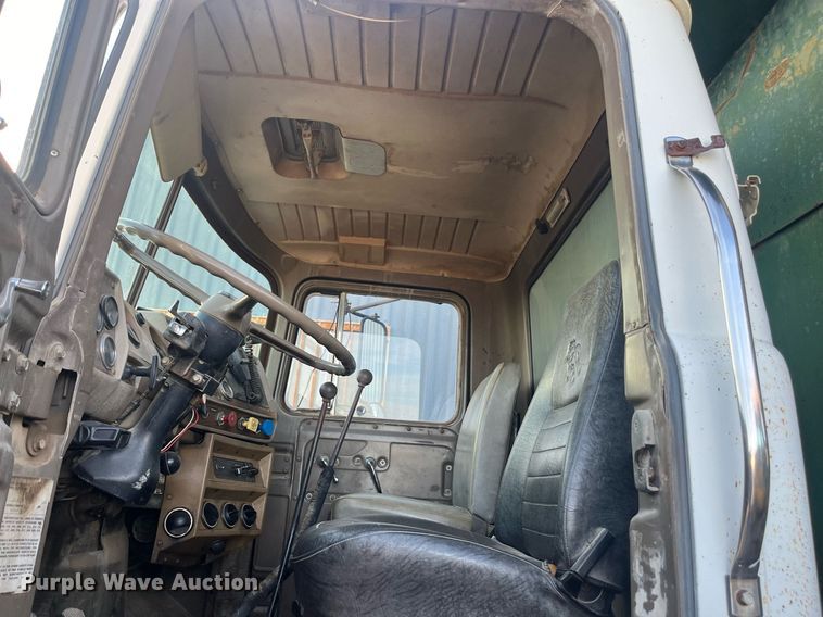 image for item EI0618 1980 Mack  dump truck