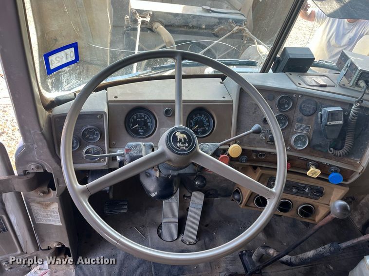 image for item EI0618 1980 Mack  dump truck