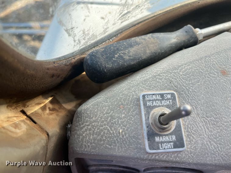 image for item EI0618 1980 Mack  dump truck