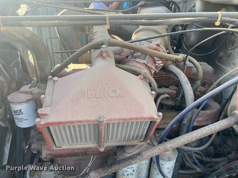 image for item EI0618 1980 Mack  dump truck