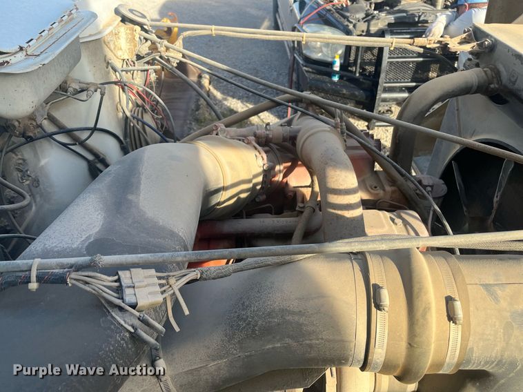 image for item EI0618 1980 Mack  dump truck