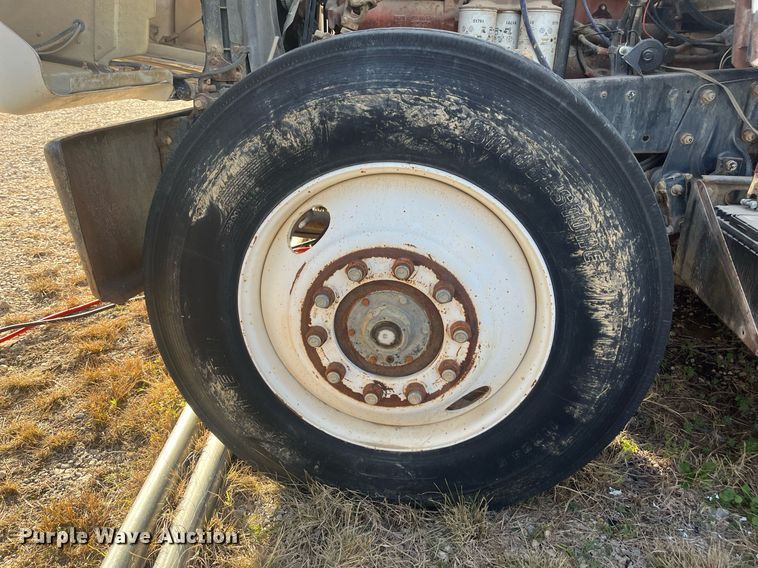 image for item EI0618 1980 Mack  dump truck