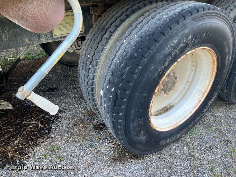 image for item EI0618 1980 Mack  dump truck