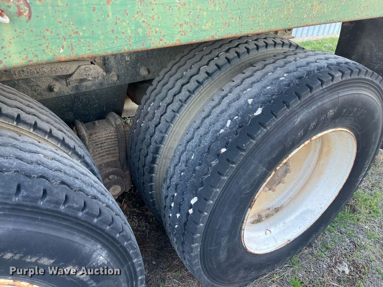 image for item EI0618 1980 Mack  dump truck