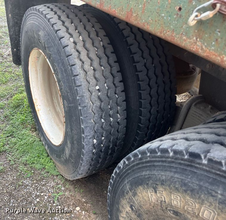 image for item EI0618 1980 Mack  dump truck