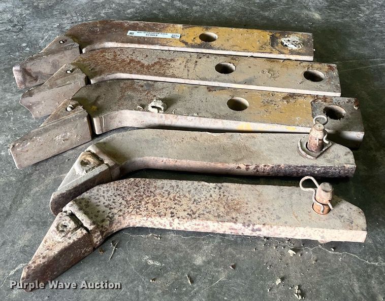 image for item EI0619 (5) ripper shanks