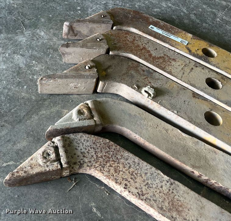 image for item EI0619 (5) ripper shanks