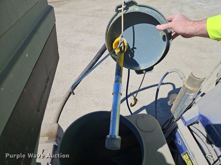 image for item EI3569 Graco Line Driver HD paint striper