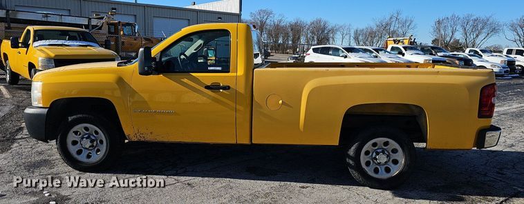 image for item EJ5872 2007 Chevrolet Silverado 1500 pickup truck