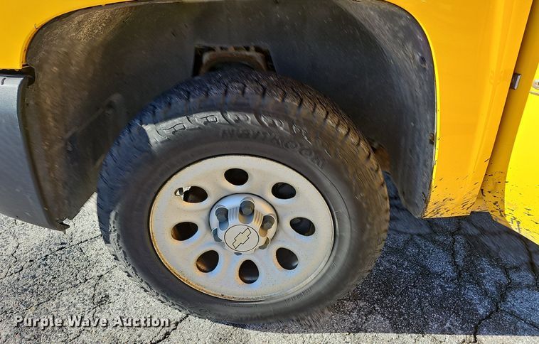 image for item EJ5872 2007 Chevrolet Silverado 1500 pickup truck