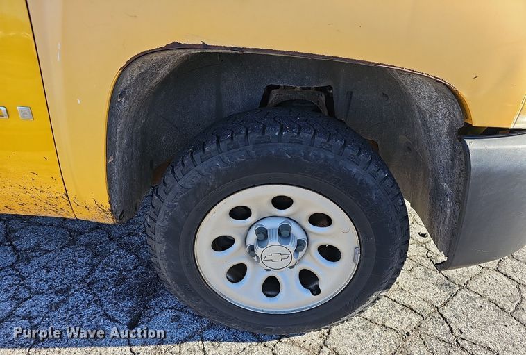 image for item EJ5872 2007 Chevrolet Silverado 1500 pickup truck