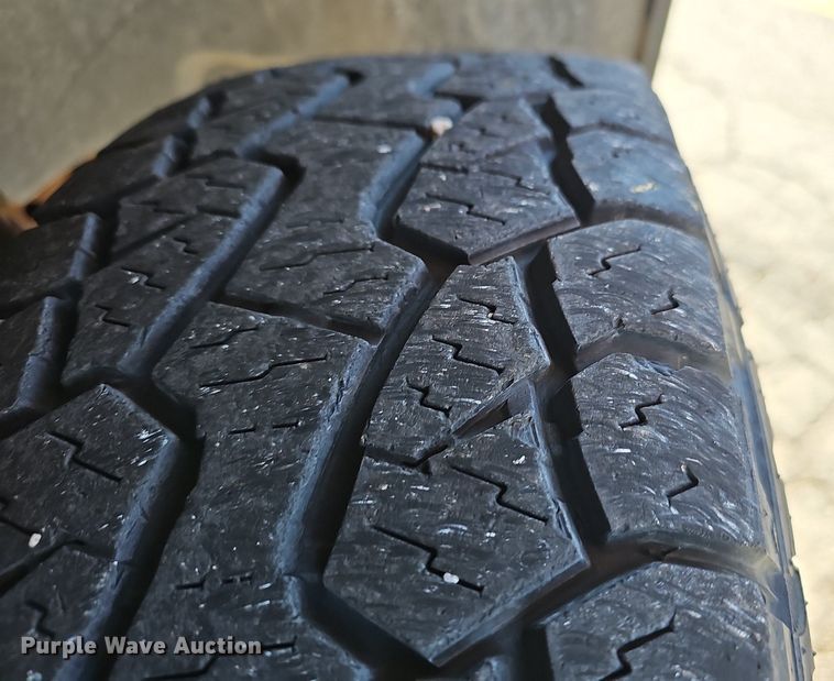 image for item EJ5872 2007 Chevrolet Silverado 1500 pickup truck