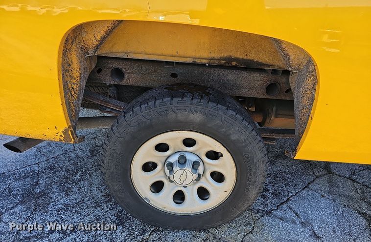image for item EJ5872 2007 Chevrolet Silverado 1500 pickup truck