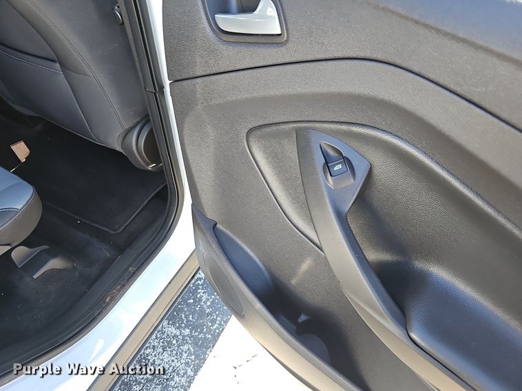 image for item EJ5874 2013 Ford Escape SE SUV