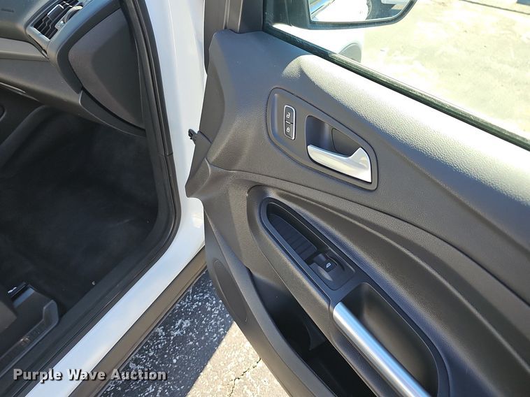 image for item EJ5874 2013 Ford Escape SE SUV