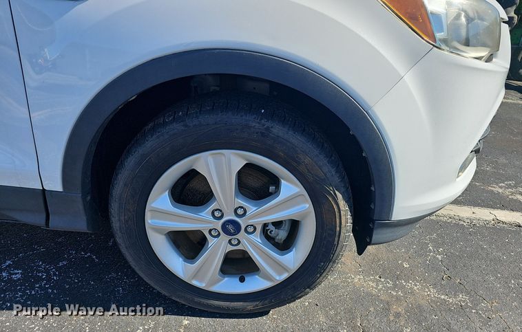 image for item EJ5874 2013 Ford Escape SE SUV