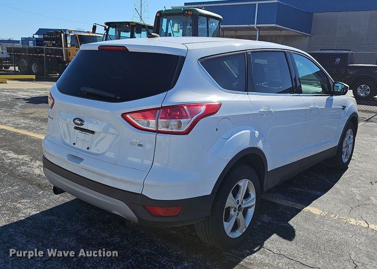image for item EJ5875 2013 Ford Escape SE SUV