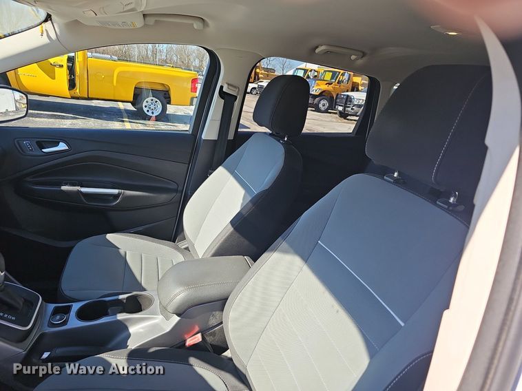 image for item EJ5875 2013 Ford Escape SE SUV