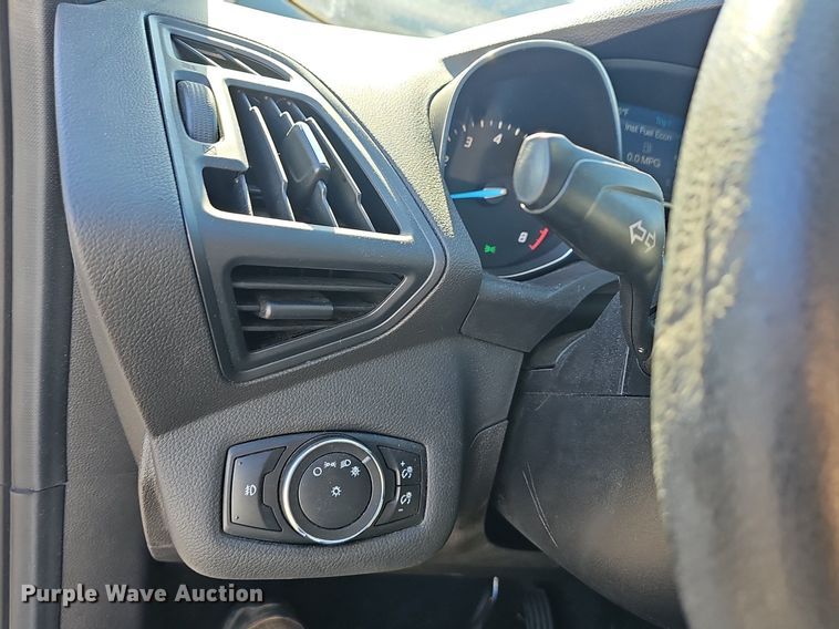 image for item EJ5875 2013 Ford Escape SE SUV