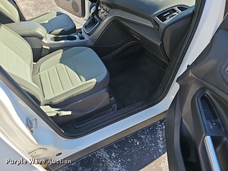 image for item EJ5875 2013 Ford Escape SE SUV