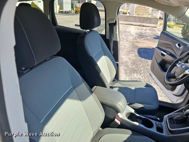 image for item EJ5875 2013 Ford Escape SE SUV