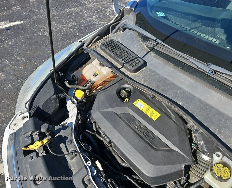 image for item EJ5875 2013 Ford Escape SE SUV