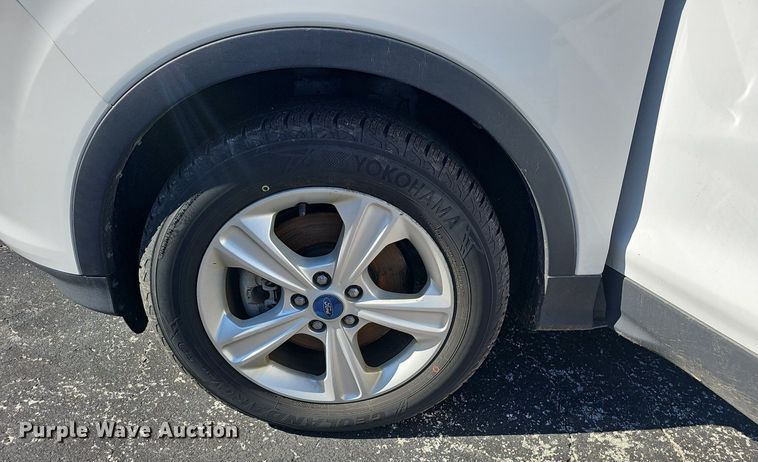 image for item EJ5875 2013 Ford Escape SE SUV