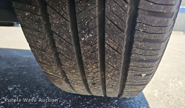 image for item EJ5875 2013 Ford Escape SE SUV