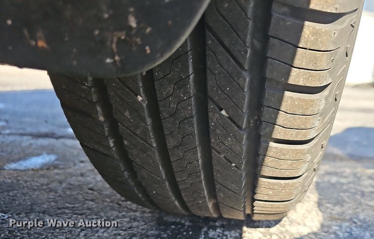 image for item EJ5875 2013 Ford Escape SE SUV