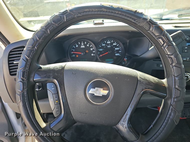 image for item EJ5876 2008 Chevrolet Silverado 1500 pickup truck