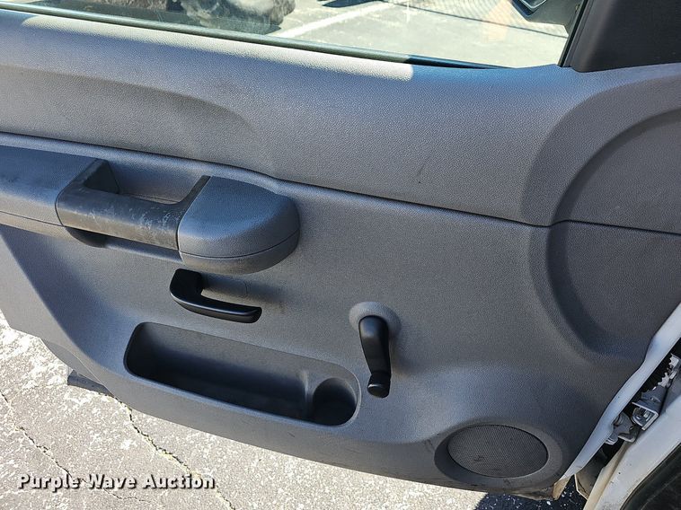 image for item EJ5876 2008 Chevrolet Silverado 1500 pickup truck