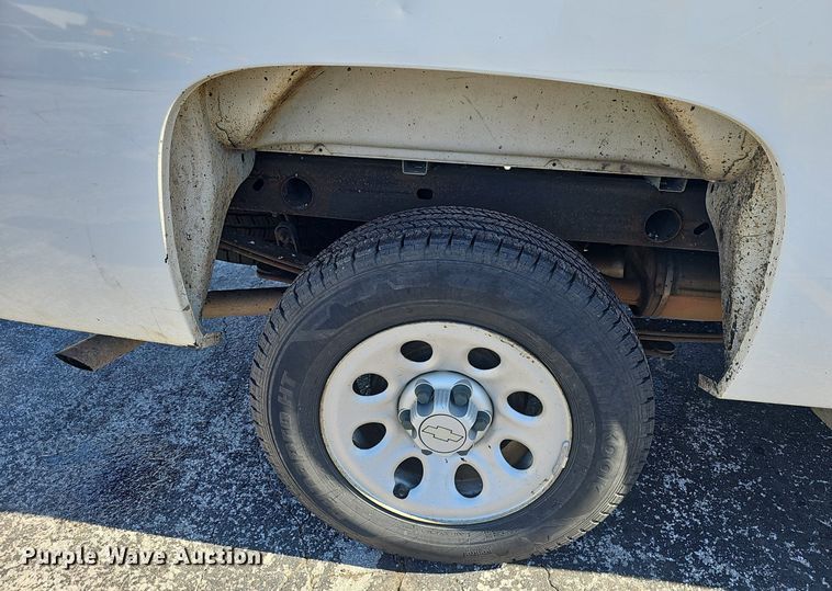 image for item EJ5876 2008 Chevrolet Silverado 1500 pickup truck