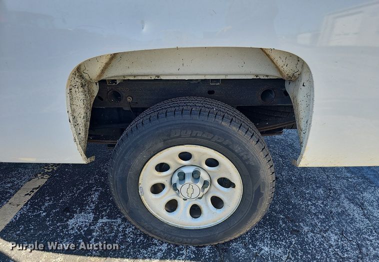 image for item EJ5876 2008 Chevrolet Silverado 1500 pickup truck