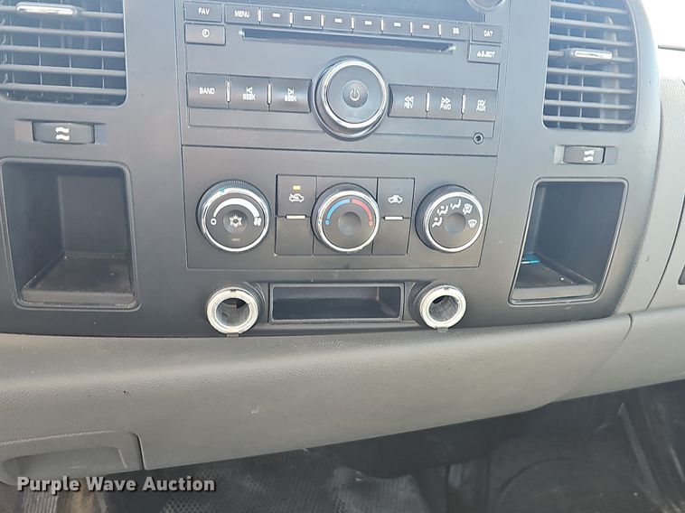 image for item EJ5877 2008 Chevrolet  Silverado 1500 pickup truck