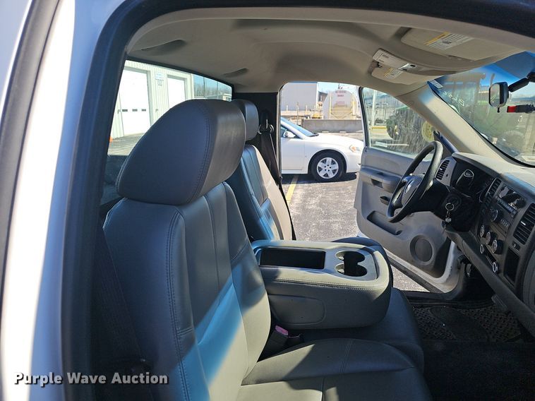 image for item EJ5877 2008 Chevrolet  Silverado 1500 pickup truck